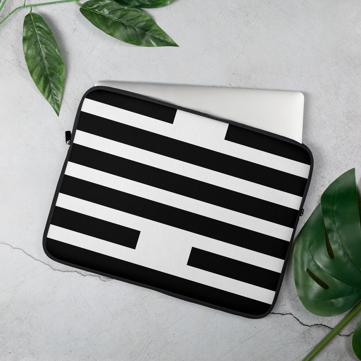 I Ching Laptop Sleeve