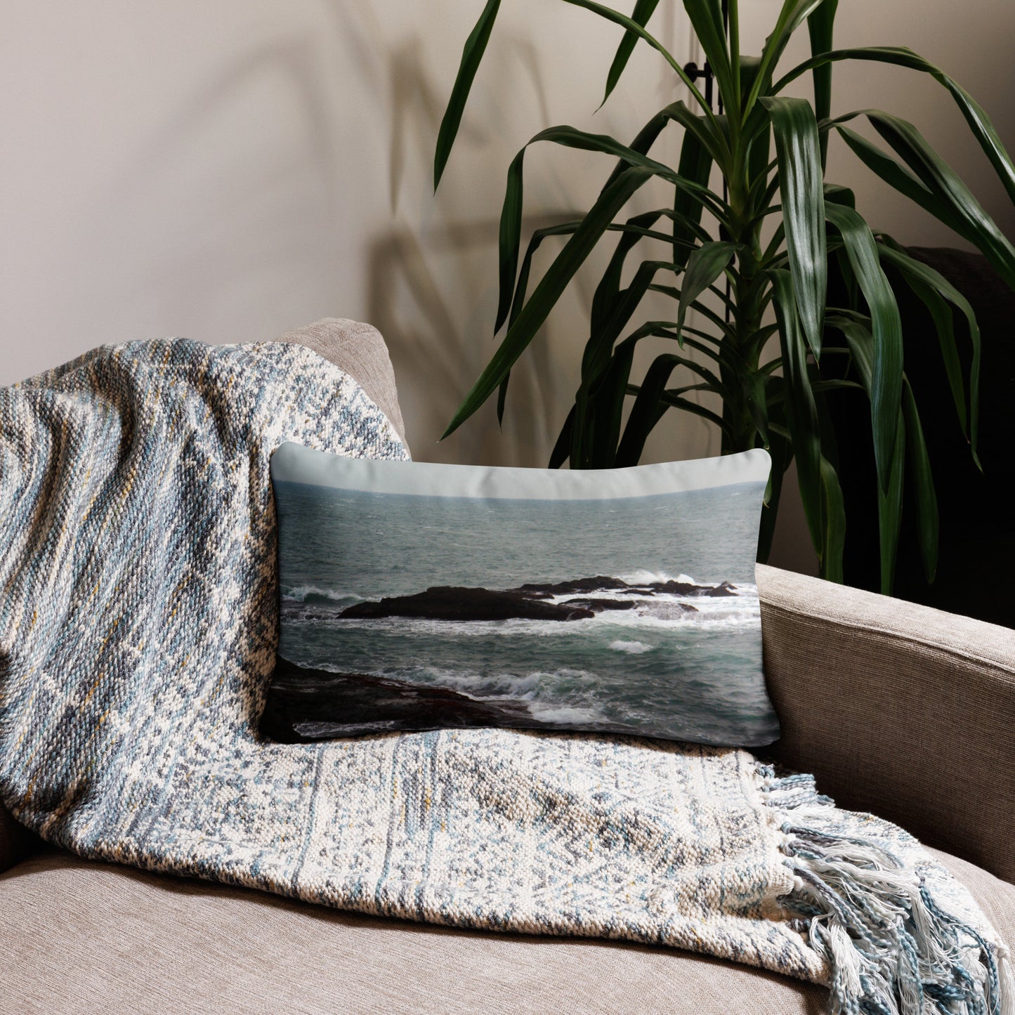 Collinwood 2 Basic Pillow